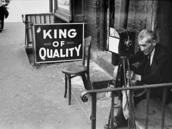 Henri Cartier-Bresson, ohne Titel, King of Quality, New York, 1935